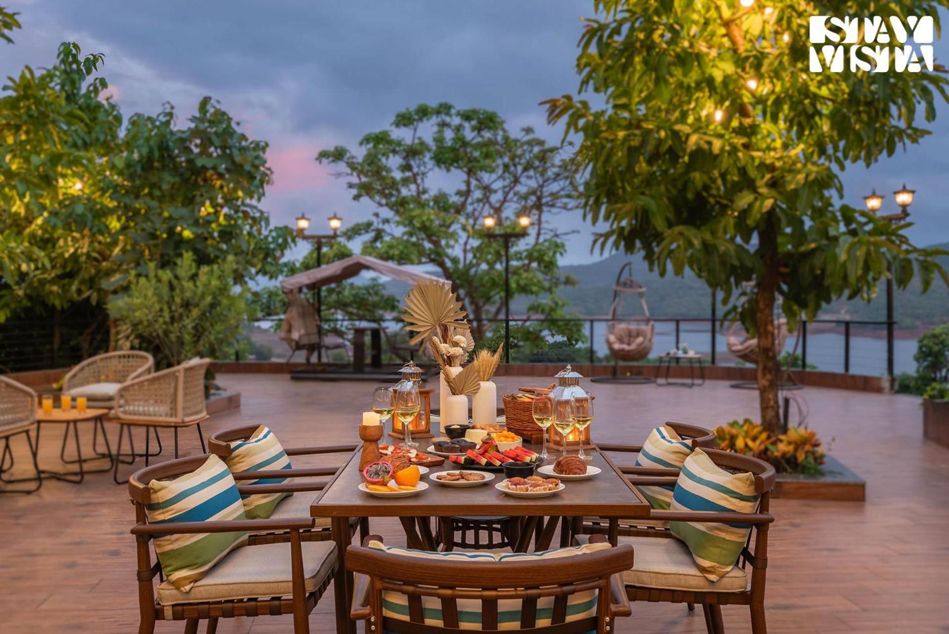 לונבלה Stayvista At La Nirvana With Pool, Music Speaker & Indoor-Outdoor Game מראה חיצוני תמונה